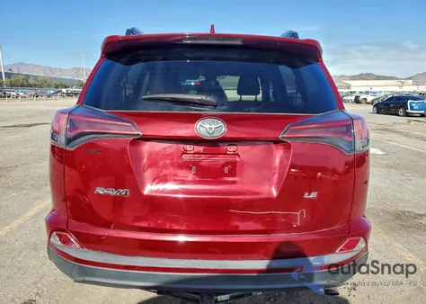 2018 Toyota Rav4 Le z USA, uszkodzony, nr VIN 2T3ZFREV1JW514631